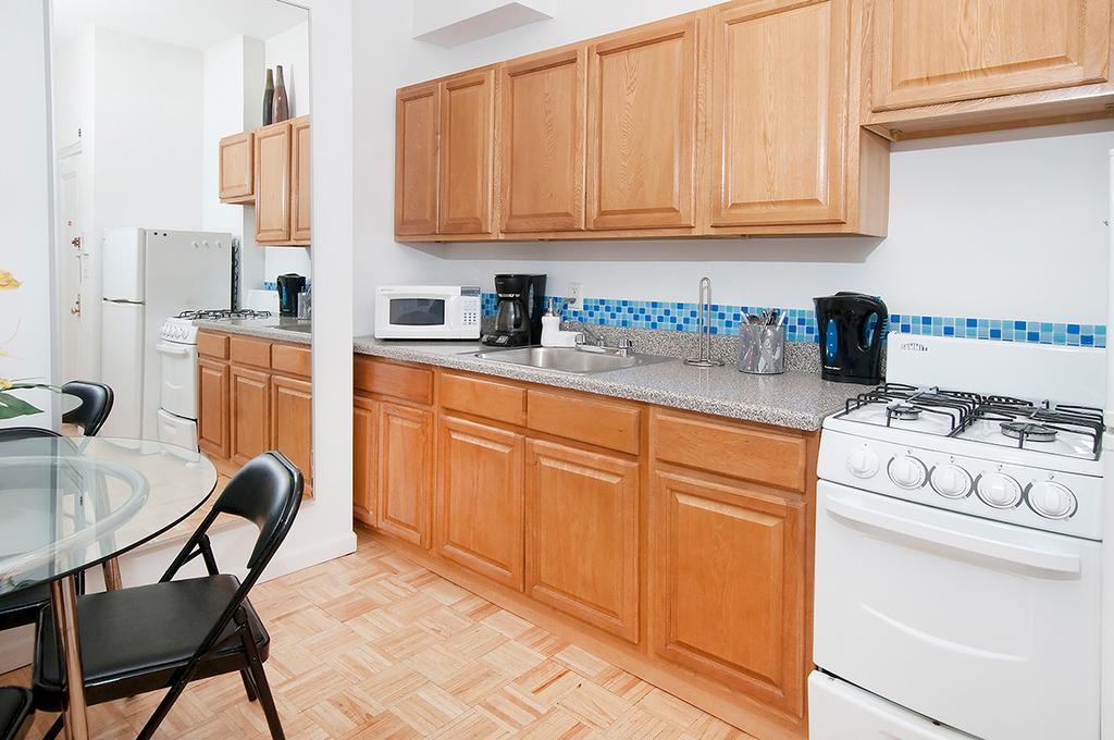Mid Town East Street Apartments Next To Times Square New York Pokoj fotografie